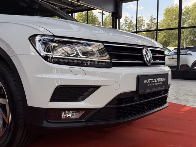 Volkswagen Tiguan Sound BMT ACC / Start-Stopp / LED / 4Motion - foto 10