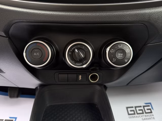 Toyota Aygo X Play ACC Kamera AppleCar Scheckheft - foto 17