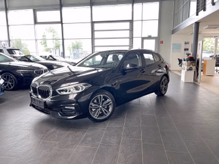 BMW 118 Авто до года купить