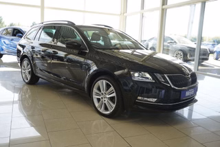 Skoda Octavia Kombi Style 2,0TSI DSG Voll-LED/18*Alu/Navi/Sitzhz.