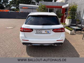 Mercedes-Benz E 220d T*2.HAND*GSD*AMG*AHK*DIS*TEMPO*SPUR*TOT* - foto 6