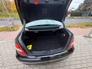 Mercedes-Benz C 220CDI Avantgarde*Aut.*Leder*Navi*Xenon* - foto 1