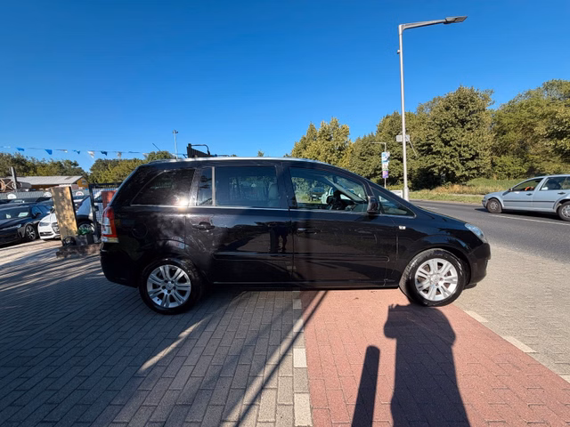 Opel Zafira B Innovation 1.8*Xenon*Klima*Temp*SHZ*PDC - foto 5