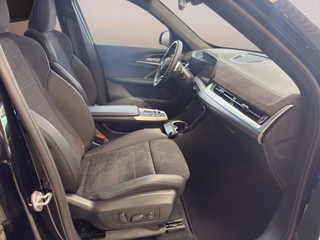 BMW X1 sDrive 18 i M Sport M- Autom., LED Pano Navi H/K Sound - bilder 9