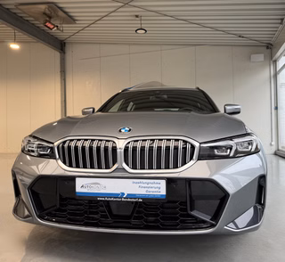 BMW 330 i xDrive M Sport Autom., LED Navi Kamera ACC - photo 1