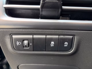 Hyundai TUCSON FL MJ27 Navi SmartKey LED Klimaautomatik - bilder 17