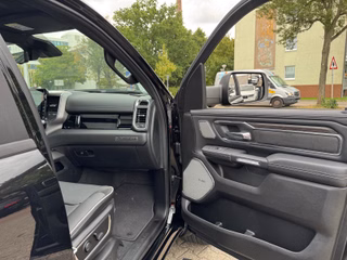 Dodge RAM Laramie Night Premium UMBAU + LPG - foto 20