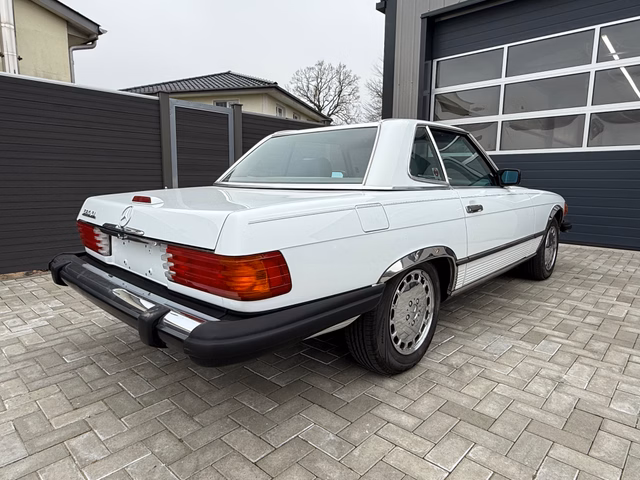Mercedes-Benz SL 560 - foto 8
