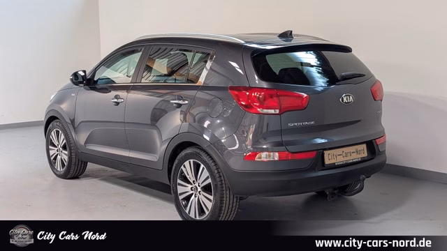 Kia Sportage Spirit 4WD PANORAMA+XENON+KAM+TEMPO+AHK - photo 4