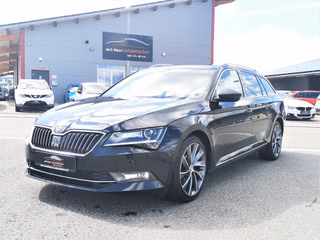 Skoda Superb Combi L&K 4x4 AHK|STANDHEIZ|LEDER|NAVI Used vehicle for sale | First registration 09/2018 | Price 19.990 €