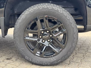 Chevrolet Silverado 6.2 V8 LT Trail Boss 2026 - foto 16