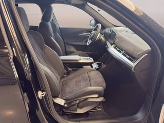 BMW X1 sDrive 18 i M Sport Autom., LED Navi Kamera AHK - bilder 9