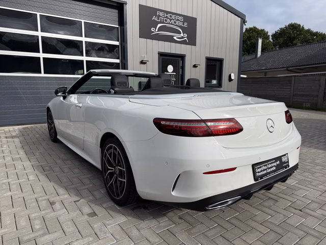 Mercedes-Benz E 220 d Night Pak.Tempo LED Apple Car. Scheckheft - foto 7