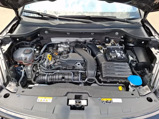 Skoda Karoq 1.5 TSI Sportline DSG / ACC / NAVI / KAMERA / SITZHEIZUNG - bilder 11