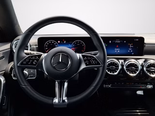 Mercedes-Benz CLA 180 Shooting Brake Progessive AUTOMATIK / LED / NAVI - foto 6