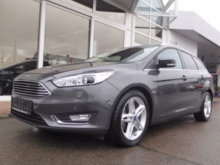Ford Focus Turnier Titanium/Automatik/Bi-Xenon/Herstellergarantie - foto 1