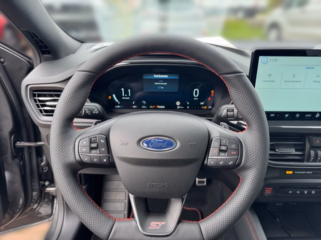 Ford Focus Turnier ST X +B&O+WINTERPAKET+ - bilder 7