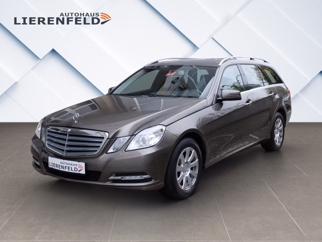 Mercedes-Benz E 200 T CDI Automatik Leder aus 1.Hand - фото 1