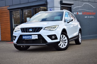 Seat Arona 1,6tdi Garantie&Wartung ACC|Cam|Nav|Apple|Digital Used vehicle for sale | First registration 05/2019 | Price 14.590 €