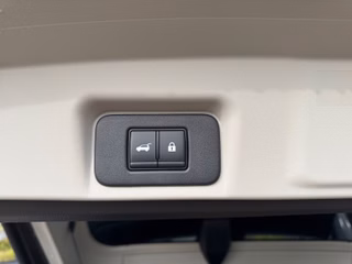 Nissan Ariya Evolve Pack 87kWh 516km HUD Alcantara - bilder 9