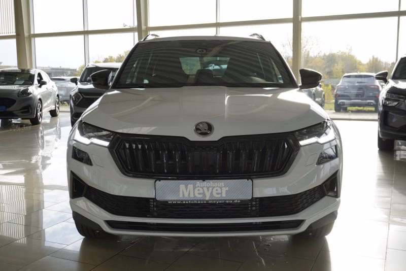 Skoda Karoq Sportline 2,0TSI DSG 4x4 aAHK/Pano/4*J.Gar/Matrix/Navi    **