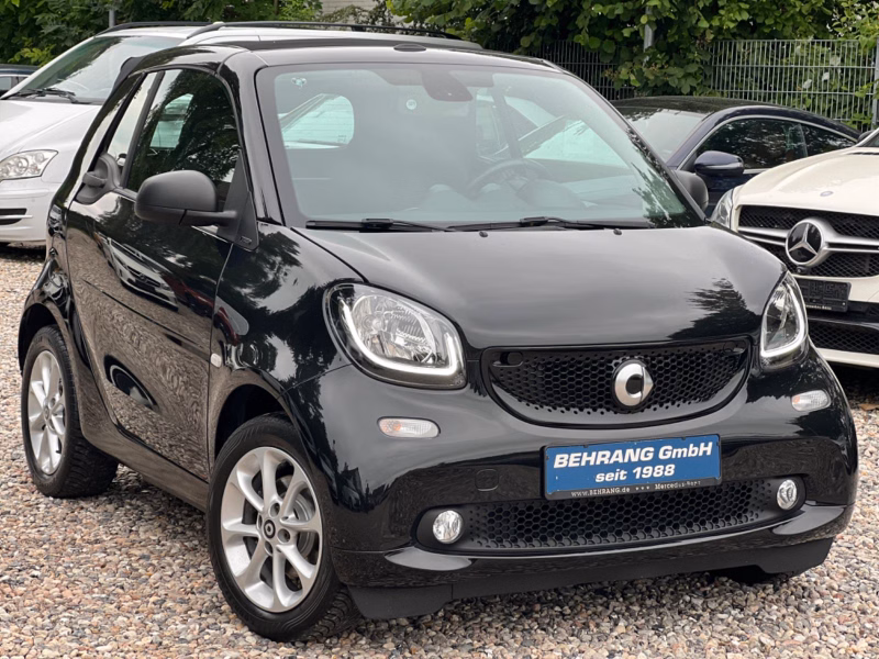 Smart ForTwo CABRIO*PASSION*NAVIGATION*SITZHEIZUNG*