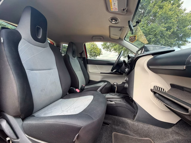 Toyota IQ Automatik Klima Allwetterreifen - foto 10