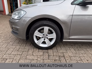 Volkswagen Golf VII Lim.1.HAND*KLIMA*TEMPO*SHZ*KAMERA*EURO5 - bilder 11