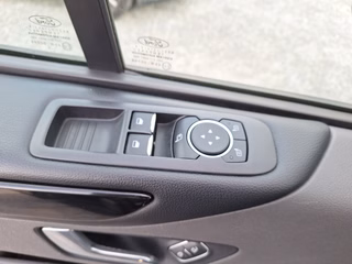 Ford Tourneo Custom 320 L2 9-Sitzer AHK Klima V+H TÜV+Zahnriemen NEU - bilder 20
