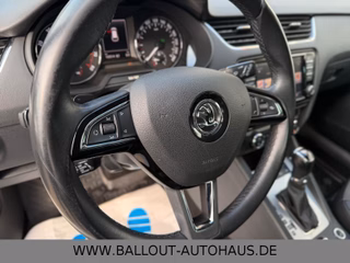 Skoda Octavia Elegance*2.HAND*KLIMA*ACC*TEMP*SPUR*NAVI - foto 2