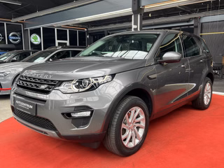 Land Rover Discovery Sport TD4 4WD HD / PANO / KAM / AHK / SHZ   SE - foto 6