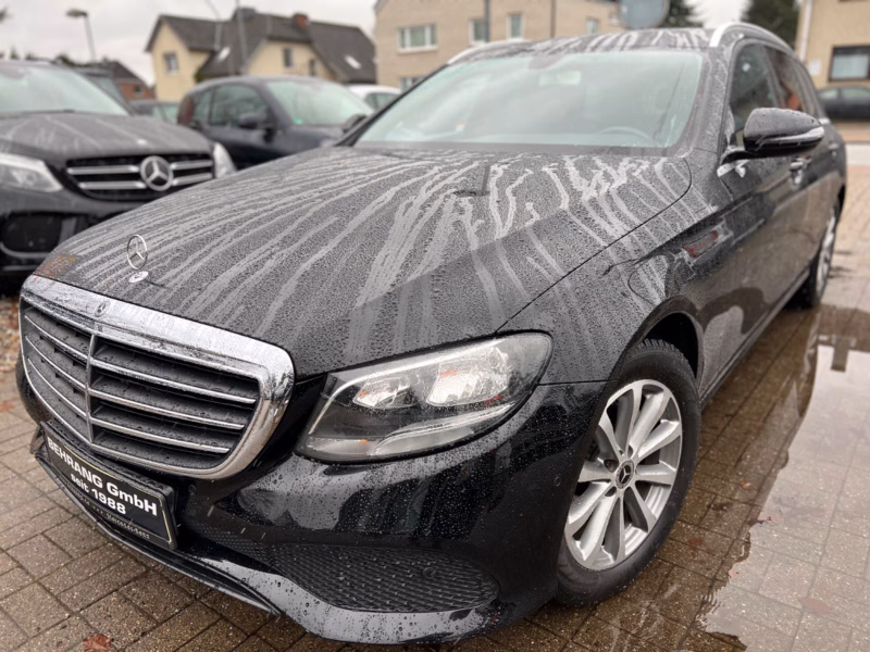 Mercedes-Benz E 220d