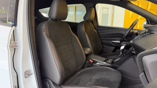 Ford Kuga ST-Line  AUTOMATIK SHZ CAM NAVI - foto 6