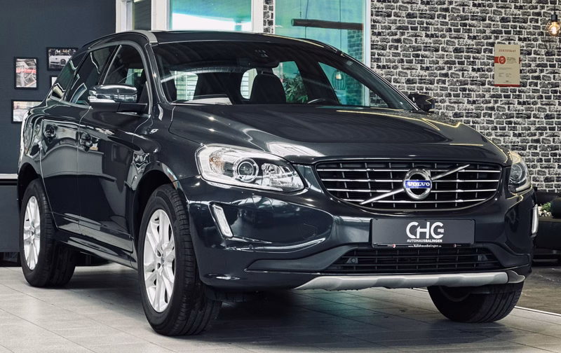 Volvo XC60 Momentum 2WD|XENON|SHZ|PANO|KAMERA|NAVI|LED
