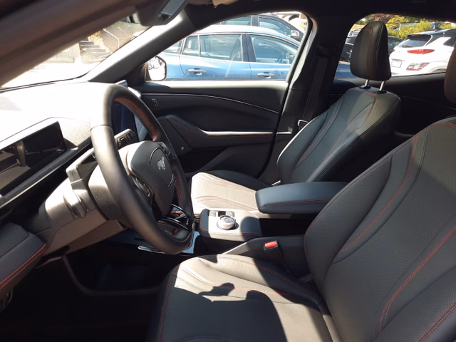 Ford Mustang Mach-E AWD ExtendedRange+NAVI+PANO+ACC+KAMERA+PDC - bilder 6
