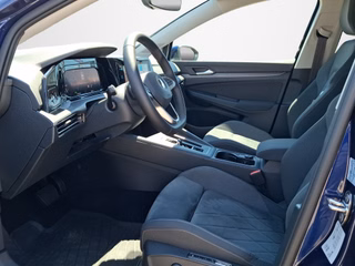 Volkswagen Golf VIII 1.5 eTSI Style DSG / KLIMA / NAVI / ACC / E-SITZE / LED-PLUS - bilder 4