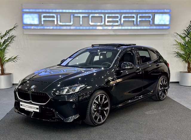 BMW 120 M Sport PANO H&K MASSAGE HUD AHK 360K ACC 19Z Gebrauchtwagen Kaufen | EZ 01/2025