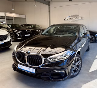 BMW 118 i Sport Line Autom., LED Navi PDC Tempomat - bilder 16