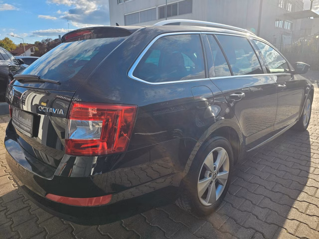 Skoda Octavia Combi Style Automatik*NAVI*XENON*PDC*SHZ - foto 6