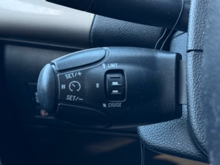 Citroën C-Elysée Selection 1.6*Klimaautomatik*Tempomat* - bilder 11