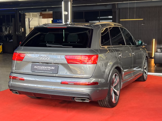 Audi Q7 3.0 TDI quattro S-Line / 7-Sitzer / HEAD-UP / SIDE ASSIST / AUDI PRE ASSIST / ACC / - foto 6