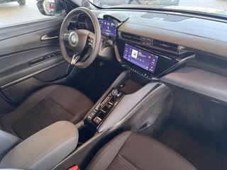 Alfa Romeo Junior Elettrica 115 kW Wärmepumpe, 18-Zoll, 10,25-Zoll-Display - foto 16
