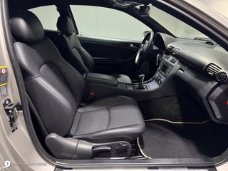 Mercedes-Benz CLC 180 K. Sportpaket - foto 10