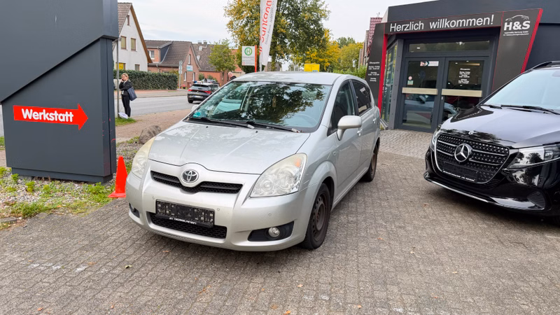 Toyota Corolla Verso 2.2 D-4D Team