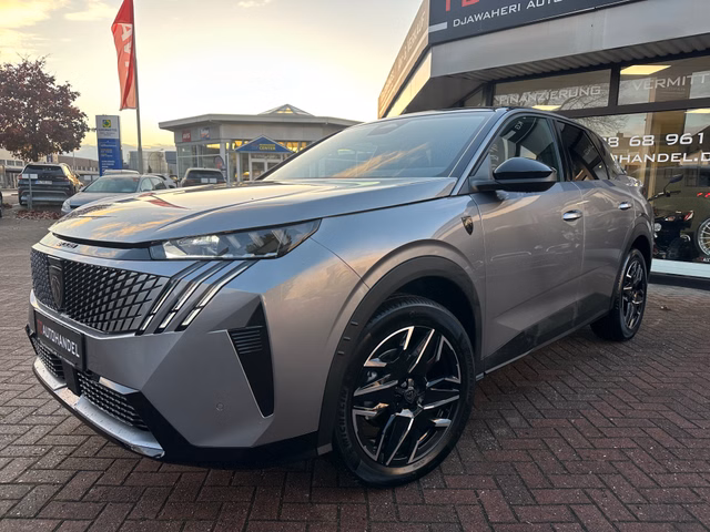 Peugeot 3008 Hybrid 145 GT Full-LED / Kamera 180° / ACC Gebrauchtwagen Kaufen | EZ 05/2025 | Preis 30.900 €