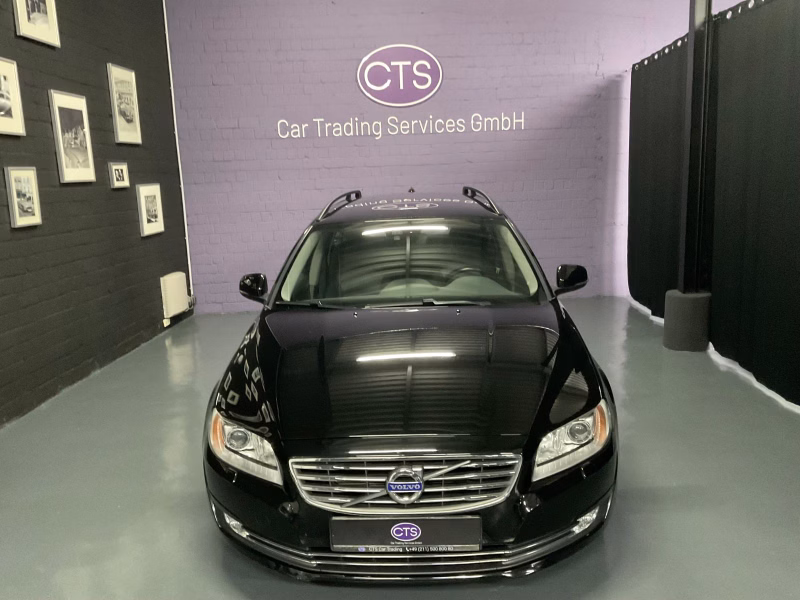 Volvo V70 Kombi Momentum/ Leder / Navi/AHK/Sitzheizung