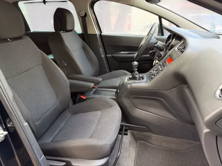 Peugeot 5008 Platinum  1. Hand Panorama Dach Klima - bilder 4
