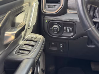 Dodge RAM 5.7 V8 Crew Cab Limited + Rambox + LPG - foto 29