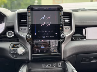 Dodge RAM Laramie Night Premium Rambox + teilbare Heckklappe - foto 28