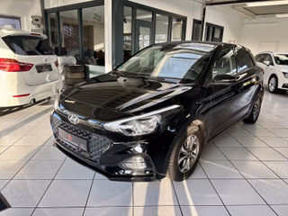 Hyundai i20 YES! 1,2  Kamera Carplay SHZ Tempom LnkrHz - bilder 1